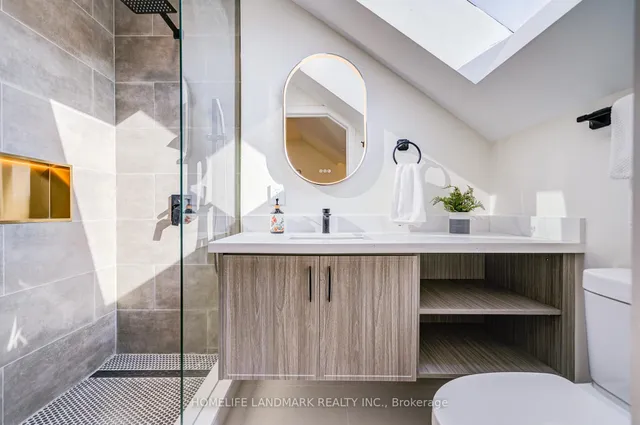 Additional image 37 of 219 Logan Ave