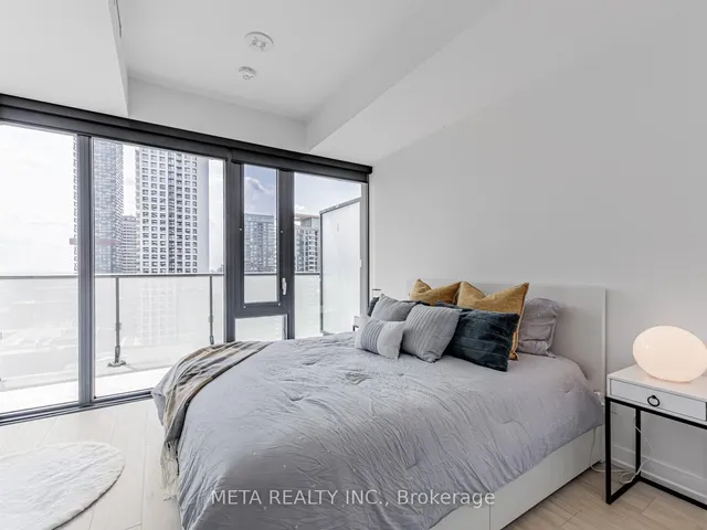 Additional image 17 of 161 Roehampton Ave Unit 2210