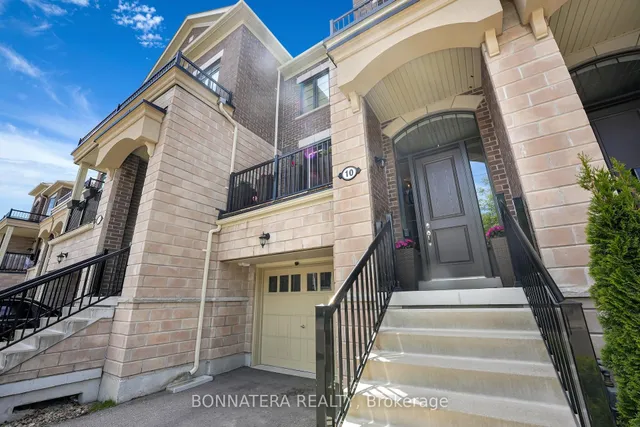 10 Augustus Terr Unit 103