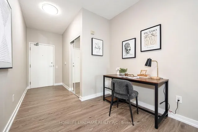 Additional image 5 of 33 Singer Crt Unit 1811