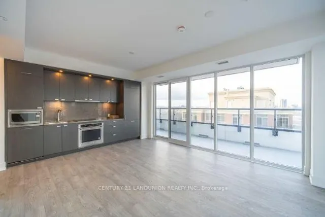 Additional image 3 of 10 Inn On The Park Dr Unit 2004