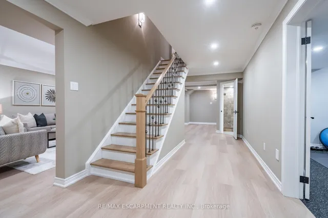 Additional image 34 of 2312 Hoover Crt