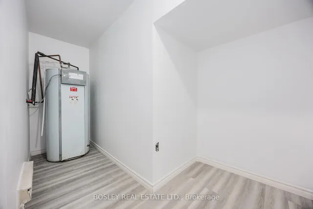 Additional image 25 of 263 Leslie St