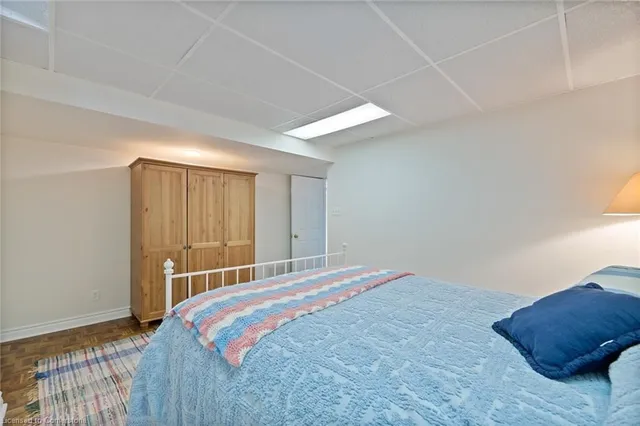 Additional image 36 of 1 Strathroy Cres