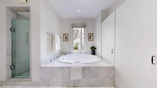 Additional image 27 of 168 Macpherson Ave