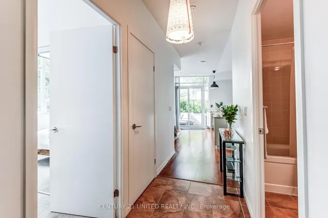 Additional image 8 of 209 Fort York Blvd Unit 164