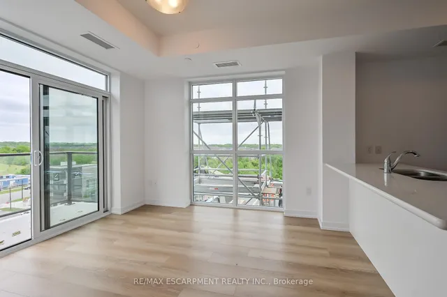 Additional image 11 of 470 Dundas St Unit 611