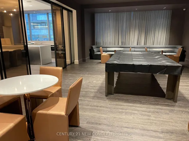 Additional image 21 of 39 roehampton Ave Unit 1204