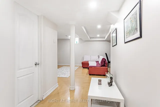 Additional image 17 of 5223 Fairford Cres Unit 67