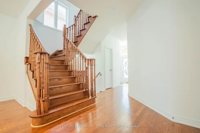 Additional image 41 of 9 Lisson Cres