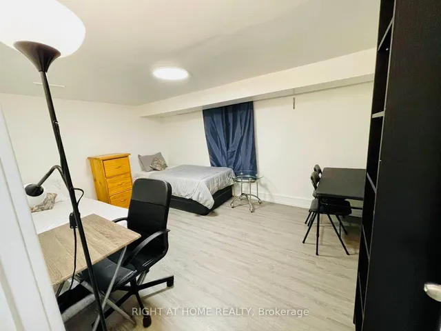 Additional image 31 of 174 Aylesworth Ave