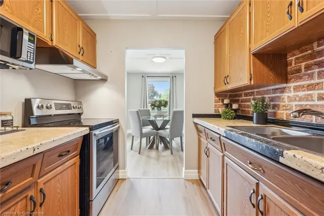 Additional image 18 of 17 Gibson Dr Unit 5