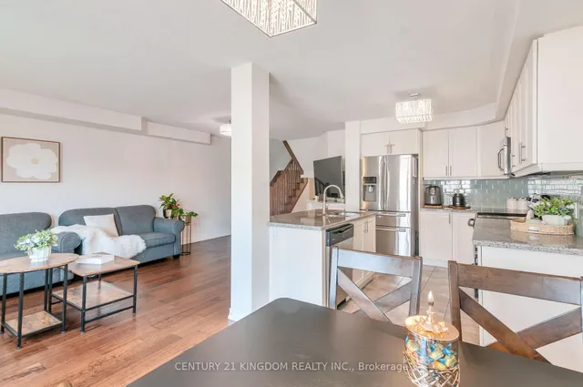 Additional image 18 of 6 Bloom Cres