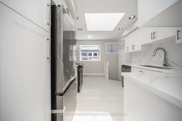 Additional image 12 of 106 Silverstone Dr