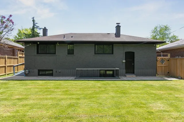 Additional image 25 of 44 Broadlands Blvd