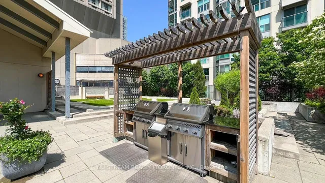 Additional image 22 of 8 Park Rd Unit 2616