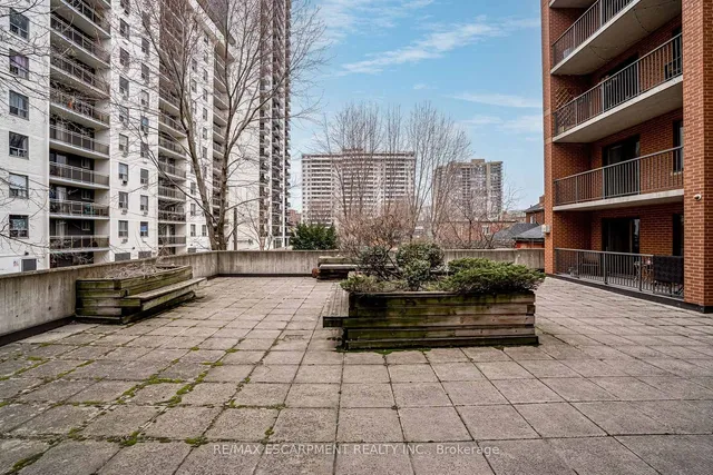 Additional image 26 of 47 Caroline St Unit 210