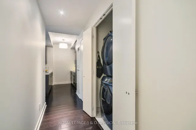 Additional image 18 of 156 Portland St Unit 421