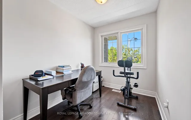 Additional image 42 of 6 Xavier Crt