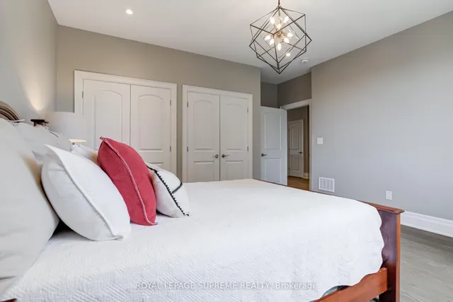 Additional image 27 of 15 Parkchester Rd