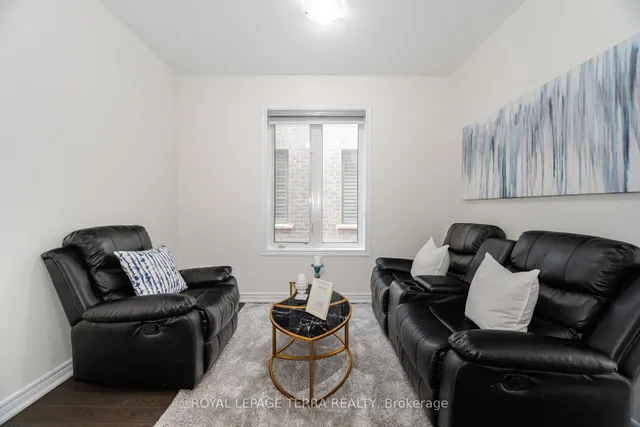 Additional image 8 of 47 Cobriza Cres