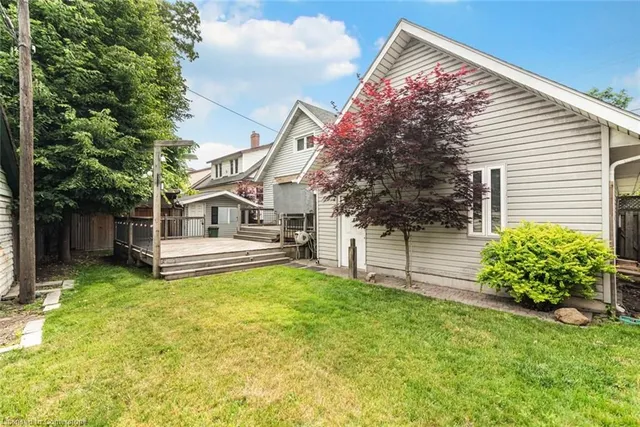 Additional image 42 of 11 Grafton Ave