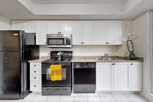 Additional image 11 of 35 Strangford Lane Unit 304