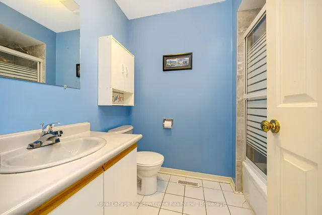 Additional image 25 of 500 Silverthorne Cres Unit 6