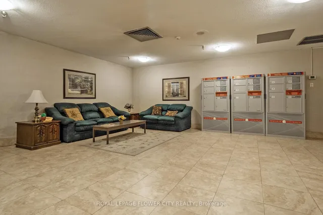 Additional image 39 of 1333 Bloor St Unit 1102