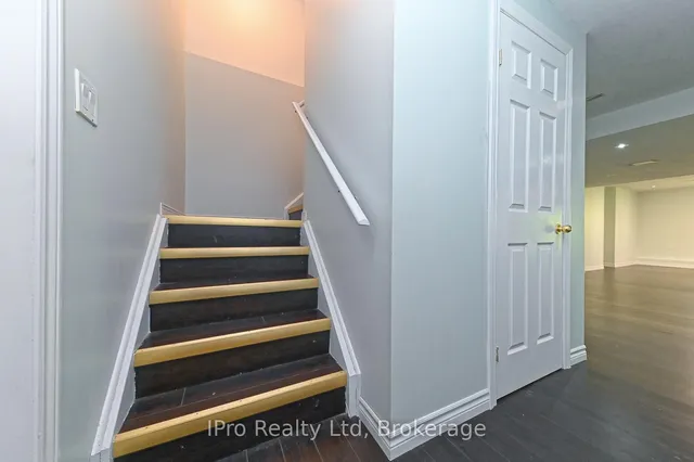 Additional image 30 of 292 Falling Green Cres