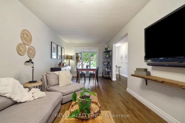 Additional image 14 of 637 Amelia Cres