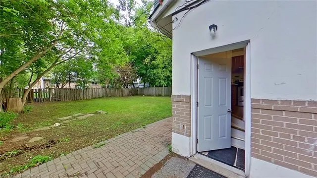 Additional image 33 of 3853 Finch Ave