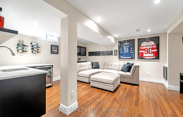 Additional image 32 of 26 Silo Crt