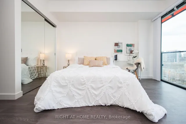 Additional image 6 of 215 Queen St Unit 1409