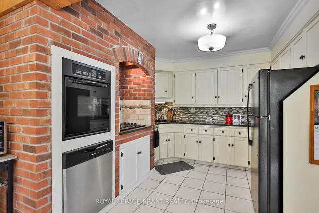 Additional image 4 of 110 Albion Crt