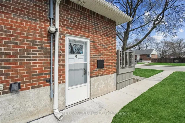 Additional image 48 of 68 Greenwood St