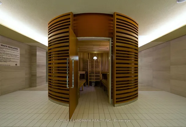 Additional image 29 of 39 Queens Quay Unit 1029