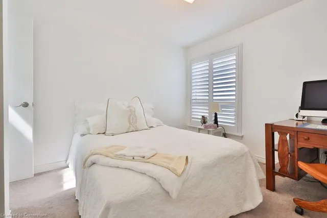 Additional image 20 of 35 Bowshelm Crt