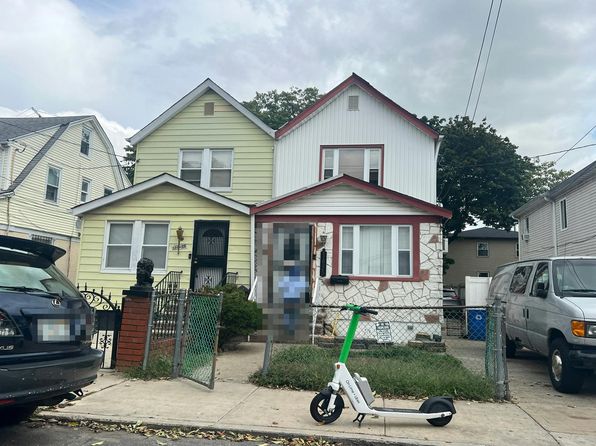 11825 202nd St, Jamaica, NY 11412