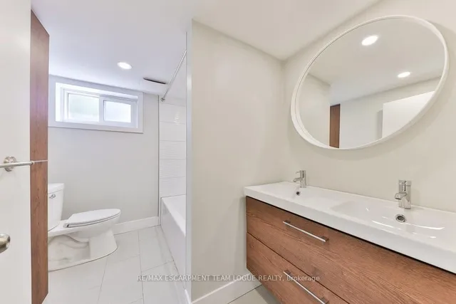 Additional image 41 of 50 Cornell Ave