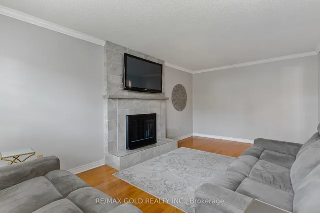 Additional image 13 of 58 Hall Cres