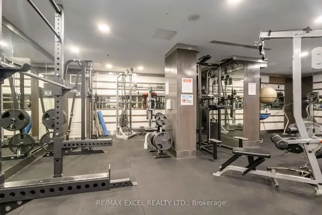 Additional image 47 of 21 Carlton St Unit 404