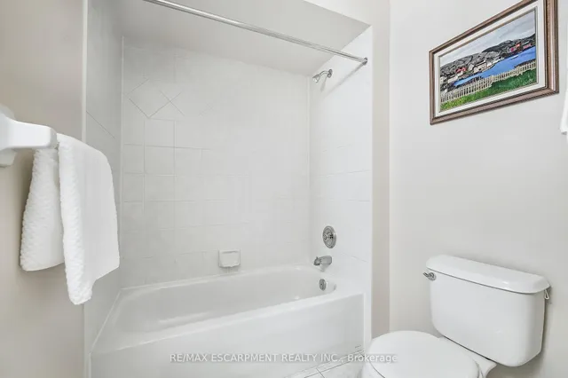 Additional image 30 of 47 Longyear Dr