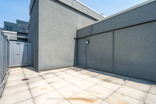 Additional image 40 of 1029 King St Unit 1001