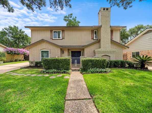 2830 Bernadette Ln, Houston, TX 77043