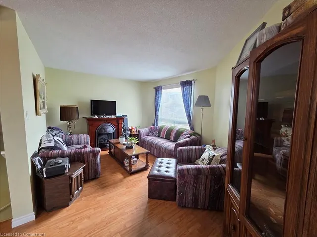 Additional image 4 of 60 Elmsdale Dr Unit 9
