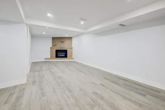 Additional image 27 of 111 Durham Rd