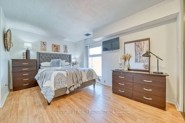 Additional image 17 of 20 Dean Park Rd Unit 1215