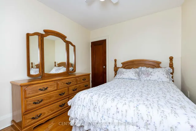 Additional image 26 of 52 Frankdale Ave