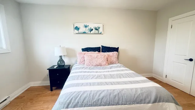 Additional image 20 of 5879 Bathurst St Unit 213